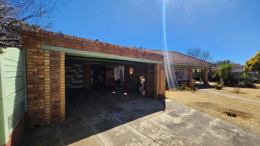 3 Bedroom Property for Sale in Stilfontein Ext 3 North West